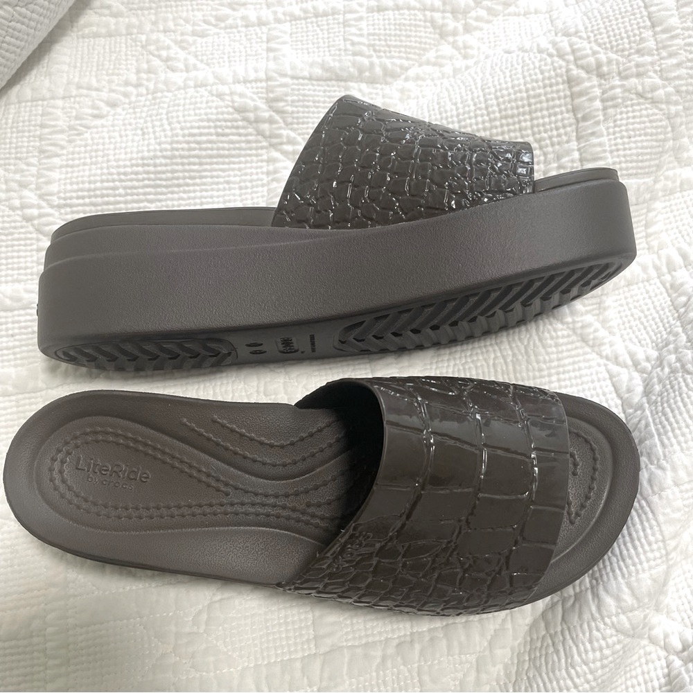 CROCS Dark Brown Slide Sandals